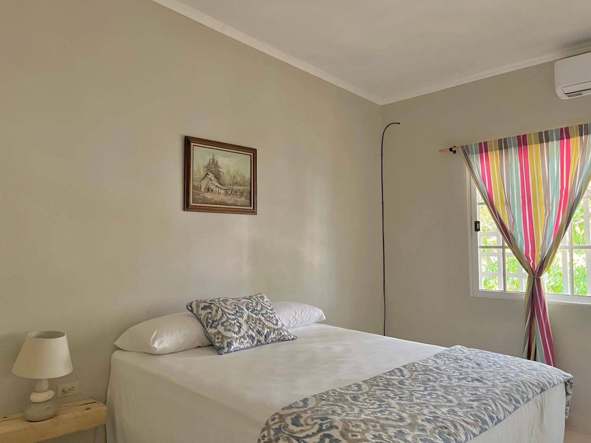 Mangohosting Hotel Комаягуа Екстериор снимка